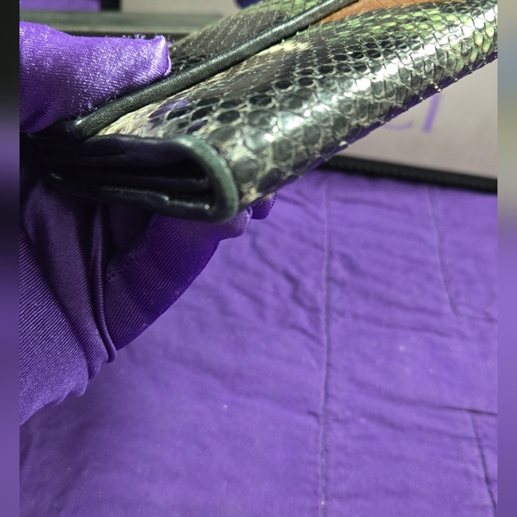 Gucci Python Continental Wallet With Tiger Head Closure With COA - Picture 8 of 16